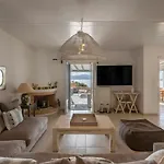 Sunset Pounda Villa *
