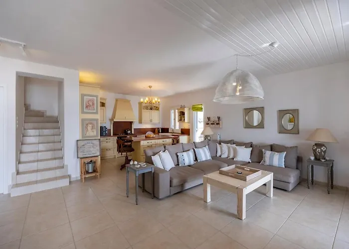 Βίλα Sunset Pounda